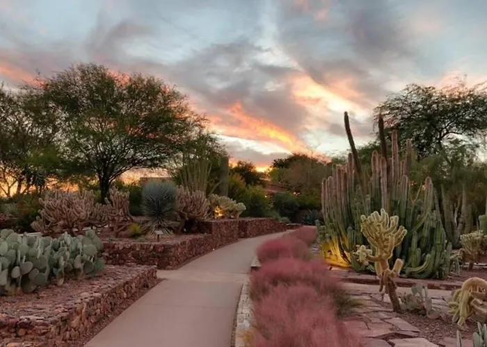 Apartment The Greens! 3br W/ Pool & Tucson