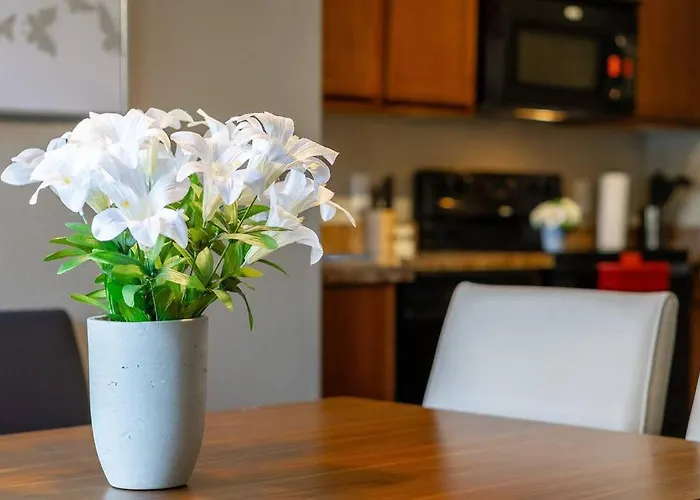 The Greens! 3br W/ Pool &