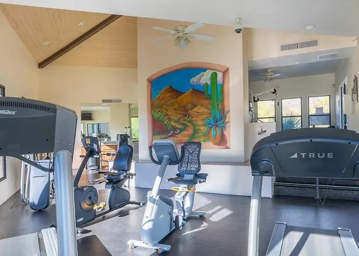 Apartment The Greens! 3br W/ Pool & Tucson
