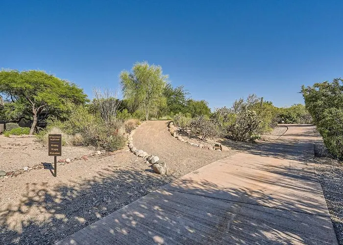 The Greens! 3br W/ Pool &