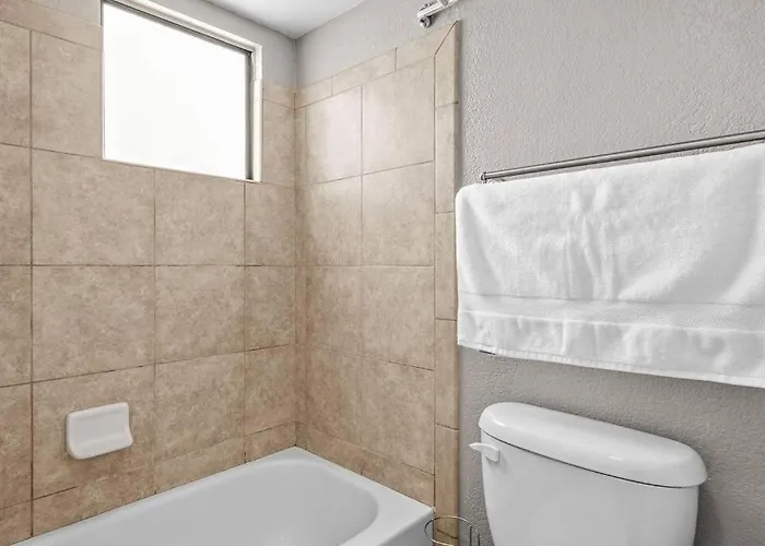 Apartment The Greens! 3br W/ Pool & *
